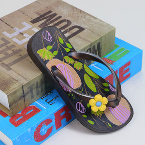 2024 Nuevo diseño de fábrica Venta caliente Zapatos de mujer Venta <span class=keywords><strong>Chanclas</strong></span> Zapatillas para mujer - Product Image 6