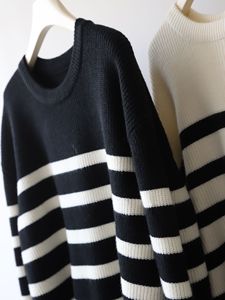 IWA025 Suéter de <span class=keywords><strong>punto</strong></span> a rayas blancas y negras finas sueltas francesas de lana de otoño e invierno para <span class=keywords><strong>mujer</strong></span> - Product Image 6