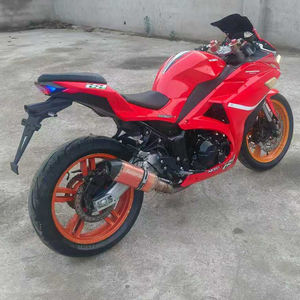 Ducati Dragon Motocyclette d'occasion avec moteur bicylindre à double vis refroidi par eau d'une capacité de 400cc. Motos pour adultes - Product Image 5