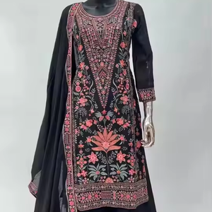 Costume Salwar en soie de Chinon lourd de style indien et pakistanais exquis avec un travail de broderie complexe et un tissu de Chinon pur - Product Image 1