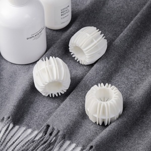Bolas de Lavandería Mágicas de Plástico al por Mayor, Previenen la Contaminación y Descontaman la Ropa, Bola de Lavado para Baño - Product Image 5