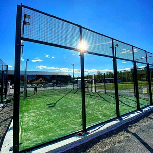 Conception de terrain de padel élégante et pratique EXITO, alliant esthétique et fonctionnalité professionnelle pour les sites. - Product Image 1