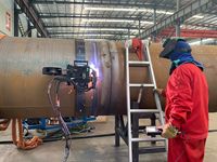 Machine de soudage externe pour tuyaux de 48 pouces pour la construction de pipelines, équipement de soudage automatique de pipelines, robot de soudage de pipelines avec source d'alimentation Miller