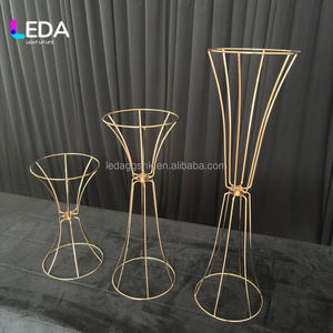 Base de Metal Dorada LEDA para Florero, 3 Tamaños, Centro de Mesa para Bodas, Soporte para Flores para Eventos, Fiestas y Banquetes - Product Image 3