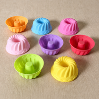 Moules à muffins réutilisables en silicone avec logo personnalisé, doublures pour cupcakes, qualité alimentaire sans BPA, moules à pâtisserie ronds, en forme de cœur et d'étoile
