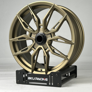 Jantes Bku 5x114.3 pour <span class=keywords><strong>Ferrari</strong></span> SF90 <span class=keywords><strong>Spider</strong></span> <span class=keywords><strong>296</strong></span> GTB GT3 <span class=keywords><strong>GTS</strong></span> 812 Competizione 12Cilindri SP3 20 21 pouces, jantes en alliage personnalisées - Product Image 5