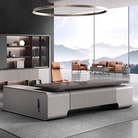Bureau de direction commercial haut de gamme, design moderne et luxueux, en bois, avec chaise de bureau et rangement intégré pour le bureau