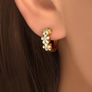 Boucles d'oreilles créoles en laiton plaqué or avec zircon, bijoux mignons pour femmes, cadeau idéal - Product Image 6