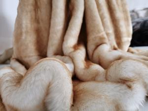 Chăn lông giả kiểu châu Âu màu trắng đen vàng, kích thước 150*200cm, chất liệu lông cáo giả, đặt may theo yêu cầu, số lượng đặt hàng tối thiểu thấp. - Product Image 5