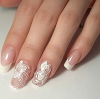 K053 Faux Ongles Ballerine Moyens Blanc Nude Motif Fleur Française Style Minimaliste Western Frais ABS Premium MOQ1 Vente en Gros Stock Prêt à l'emploi
