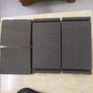 Tappetino Tiragraffi per Gatti in Cartone Riciclabile Reversibile, Grande e Resistente, Ricaricabile - Product Image 4