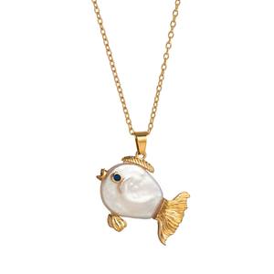 Collier tendance Little Witch Ocean World en laiton doré avec pendentif <span class=keywords><strong>poisson</strong></span> à grosse tête en perle naturelle, <span class=keywords><strong>poisson</strong></span> <span class=keywords><strong>rouge</strong></span>, <span class=keywords><strong>poisson</strong></span> qui s'embrasse, collier clavicule - Product Image 5