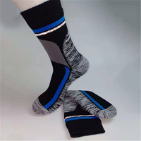 Chaussettes de sport à logo personnalisé, en fibre hautement élastique, antidérapantes, imperméables, pour la randonnée, fabriquées en Chine
