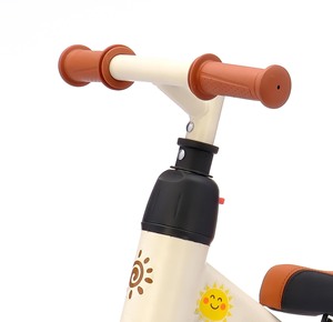 Nuevo Producto: Bicicleta de Equilibrio para Niños Pequeños, de Acero al Carbono con Ruedas de EVA, Ligera y Ajustable - Product Image 4