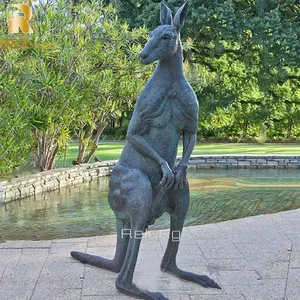 室外公园装饰金属野生动物雕像青铜袋鼠雕塑