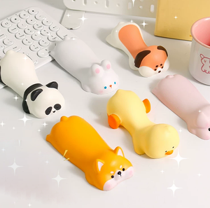 แผ่นรองเมาส์ลายการ์ตูนแมวน่ารักขนาดเล็กพร้อมที่วางข้อมือ เหมาะสำหรับผู้ชาย ผู้หญิง และนักเรียน เหมาะสำหรับใช้ในสำนักงานหรือโต๊ะทำงาน - Product Image 1