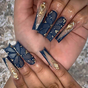 Ongles à presser carrés bleus français en ABS, motif papillon 3D, strass de luxe, 24 pièces, vente chaude - Product Image 4