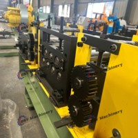 Machine de formage à froid de rayonnages métalliques sur mesure pour entrepôt, à commande PLC haute vitesse et découpe hydraulique