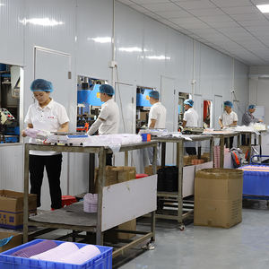 <span class=keywords><strong>Livraison</strong></span> <span class=keywords><strong>rapide</strong></span> haute qualité prise en main facile ensemble d'alimentation de bébé en Silicone anti-déversement comprend napperon en Silicone bol tasse bavoir sucette plaque - Product Image 5