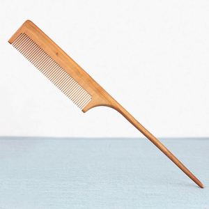 Peine de madera al por mayor para peluquería, peine de cola de rata para separar el cabello con logotipo personalizado - Product Image 4