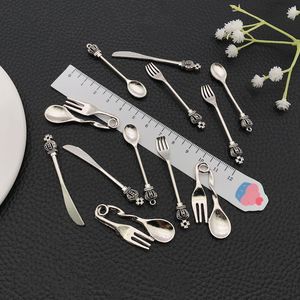 Retro Silver Alloy <b>Dinner</b> <b>Knife</b> Spoon Pendant For Bracelet Making Mixed Shapes Zinc Alloy Plated Jewelry Findings - Product Image 3