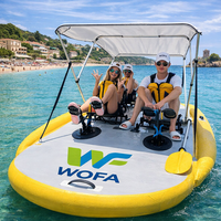 Bateau à pédales multi-personnes, planche de surf gonflable, bateau de tourisme avec parasol pour zones panoramiques, ailerons élargis, modèle en PVC