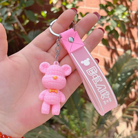 Porte-clés pendentif ours 3D mignon dessin animé, accessoires créatifs pour couple, breloque animale en caoutchouc PVC souple écologique, vente chaude