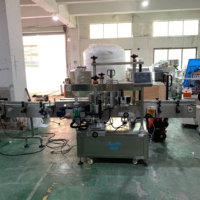 Machine d'étiquetage automatique double face en acier inoxydable pour bouteilles plates, agitateur haute vitesse 0-25 m/min, précision 1 mm, pour poudre détergente