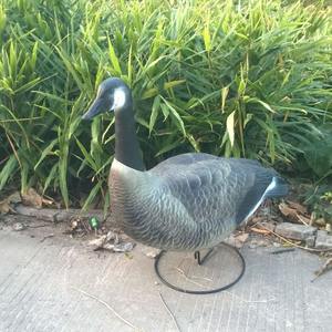 Wholesale Lightweight Plastic Stand Garden Ornament Full-Body Sentry Canada Goose Decoys with <b>Moving</b> Stand <b>for</b> Hunting - Product Image 6