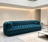 Canapé Chesterfield de luxe en velours capitonné 3 places, canapé moderne de luxe léger pour salon, mobilier de hall d'hôtel