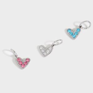 Collares con Colgante Ovalado Grande para Mujer, Logotipo Personalizado Innovador, Acabado Arcoíris PVD, Acero Fundido al Vacío - Product Image 4