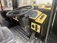 Fabricant professionnel de trains électriques touristiques confortables entièrement fermés à 46 places avec grandes fenêtres pour les visiteurs