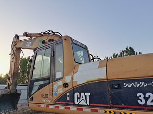 Excavatrice Caterpillar 320C d'occasion, modèle grand format, en excellent état, disponible à prix avantageux - Product Image 6