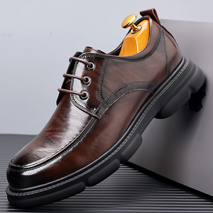 Zapatos de cuero casuales de negocios para hombre, recién lanzados, ligeros y acolchados, zapatos formales de cuero con cordones y punta redonda - Product Image 1