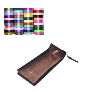 Pochette de rangement en velours et daim de qualité supérieure pour bougies et montres, idéale pour les voyages et les cadeaux - Product Image 5