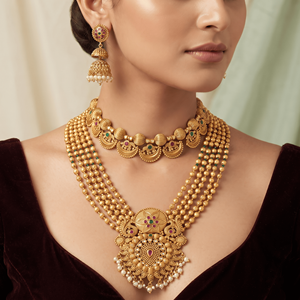 Conjunto de Joyería Nupcial Tradicional Chapado en Oro Cobre Mate, Collar Haram Multicapa, Gargantilla y Pendientes Jhumka para Boda - Product Image 5
