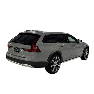 Voitures automatiques V90 Cross-Country B6 Ultimate AWD d'occasion à vendre Sièges en cuir automatiques Toit ouvrant panoramique Pneus R20 - Product Image 2