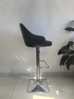 Tabouret de bar pivotant minimaliste moderne, réglable en hauteur (56-77 cm), chaise de comptoir avec dossier et base de 38,5 cm pour petits espaces