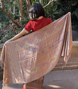 Chales Étnicos Vintage para Mujer, Pashmina con Borlas Delicadas, Bufanda Clásica Jacquard, Directo de Fábrica - Product Image 6