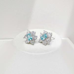 ต่างหูเงินแท้ 925 ราคาโรงงาน ป้องกันการแพ้ ดีไซน์หรูหรา ทันสมัย ประดับเพชรคิวบิกเซอร์โคเนียหลากสี รูปทรงผีเสื้อ - Product Image 2