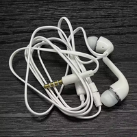 Vente en gros d'écouteurs filaires J5, écouteurs intra-auriculaires avec micro pour smartphones Samsung S8 S9 S4 S5