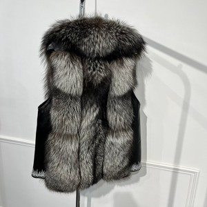 Nuovo Design Gilet da Donna in Vera Pelliccia <span class=keywords><strong>di</strong></span> <span class=keywords><strong>Volpe</strong></span> <span class=keywords><strong>Argentata</strong></span>, Taglie Forti, Personalizzabile - Product Image 4