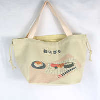 Sac à déjeuner en toile à motif de dessin animé avec cordon de serrage, pochette bento japonaise, logo personnalisé, écologique, fournisseurs en gros, pour le bureau et les pique-niques