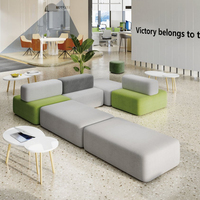 Ensemble de canapés modulaires sectionnels modernes avec éponge haute densité, personnalisables pour les bureaux, les hôtels, les écoles et les espaces publics d'appartements