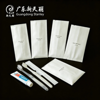 Emballages personnalisés biodégradables en papier blanc de canne à sucre pour les trousses d'accessoires