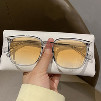Lunettes optiques carrées anti-lumière bleue 2025, tendance, pour homme et femme, idéales pour la photographie et la protection solaire extérieure, photochromiques