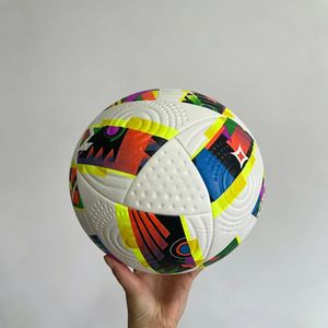 Ballons de football durables 2026 – Logo personnalisé pour l'entraînement professionnel, cousus à la machine, utilisation intérieure et extérieure - Product Image 2