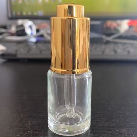 ขวดใส ฝาทอง