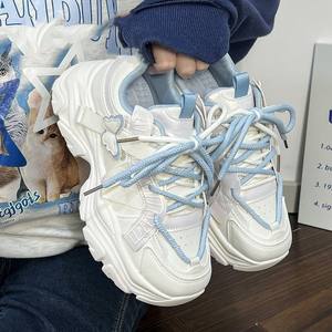 महिलाओं के लिए नई मोटी अकेली मीठी तितली सफेद स्नीकर्स - Product Image 6