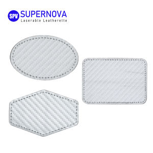 Patch topi oval serat karbon 3x2 inci warna emas/hitam, kulit hitam polos, dapat diukir laser dengan perekat, warna metalik emas - Product Image 2